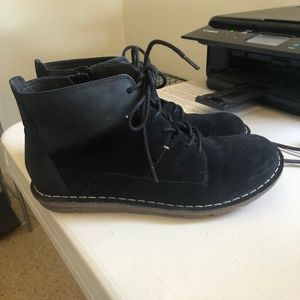 Clarks Womens Tamitha Key Suede Ankle Boots 7.5